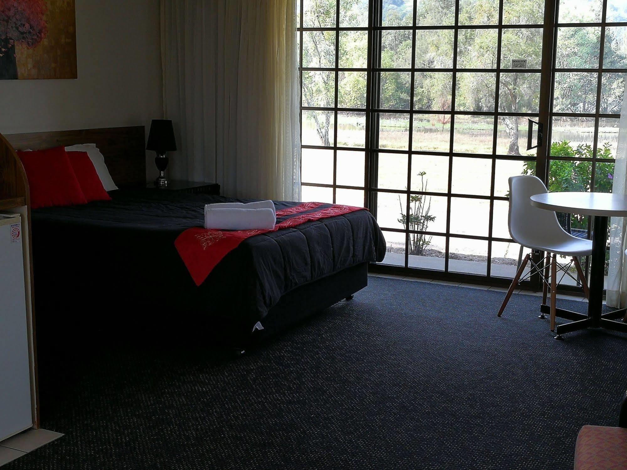 Lakeside Lodge Motel - UNDER NEW MANAGEMENT Lismore Eksteriør billede