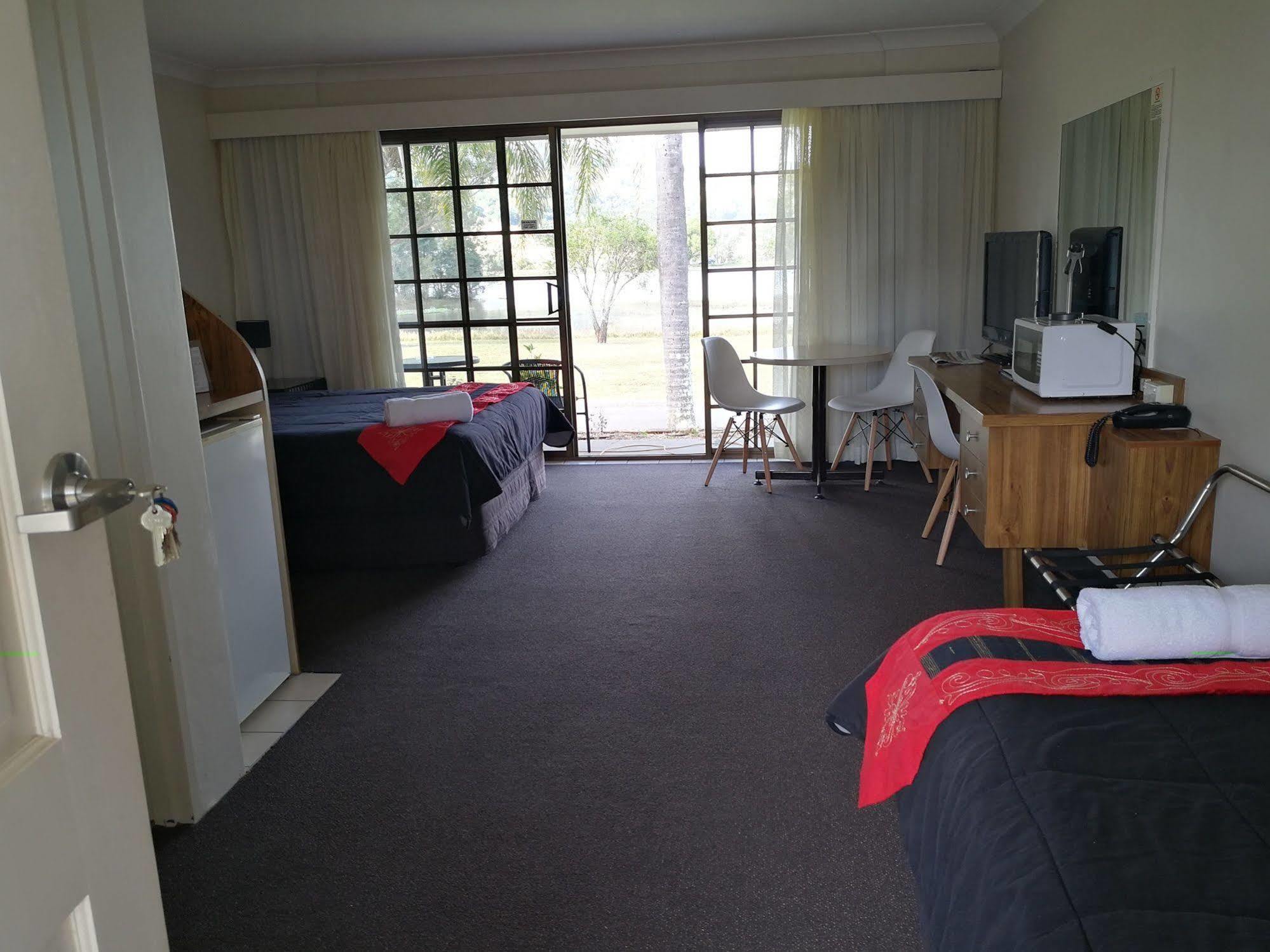 Lakeside Lodge Motel - UNDER NEW MANAGEMENT Lismore Eksteriør billede